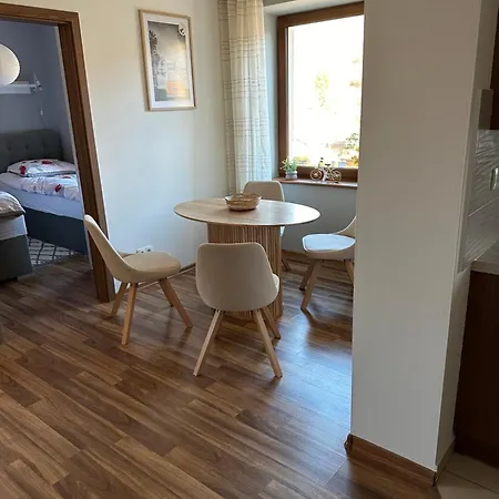 Apartament Walbrzych Apartment *